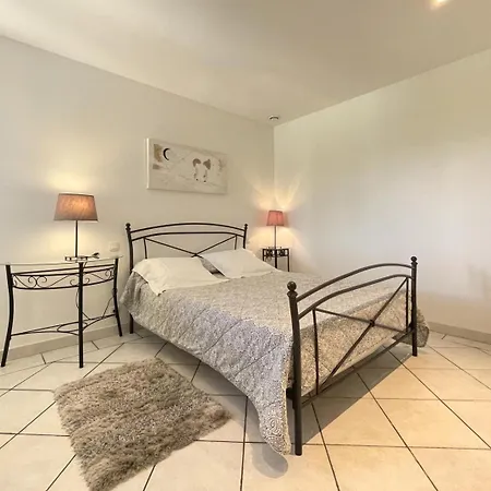 Iparza بيت للعطل سان جان بييه دو بور